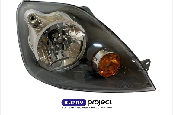 Фара правая с электрическим корректором Ford Fiesta 2005-2008 (TYC / Тайвань)